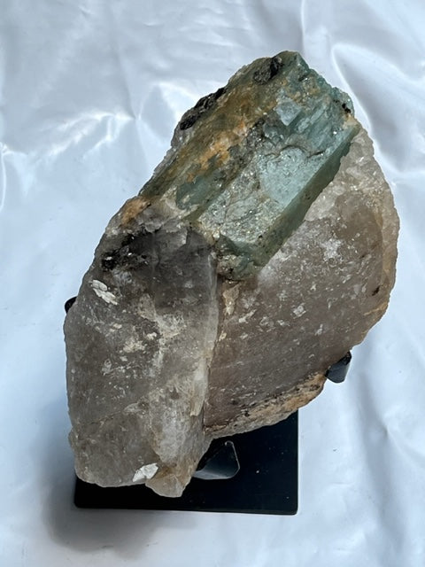 Aguamarina en Matriz de cuarzo ahumado