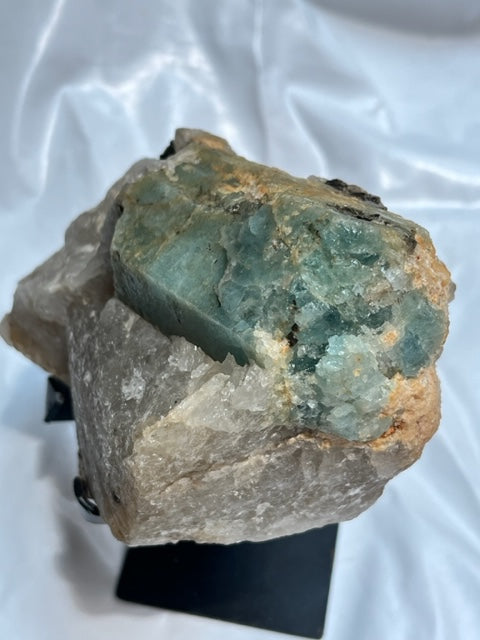 Aguamarina en Matriz de cuarzo ahumado