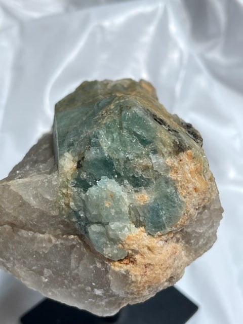 Aguamarina en Matriz de cuarzo ahumado