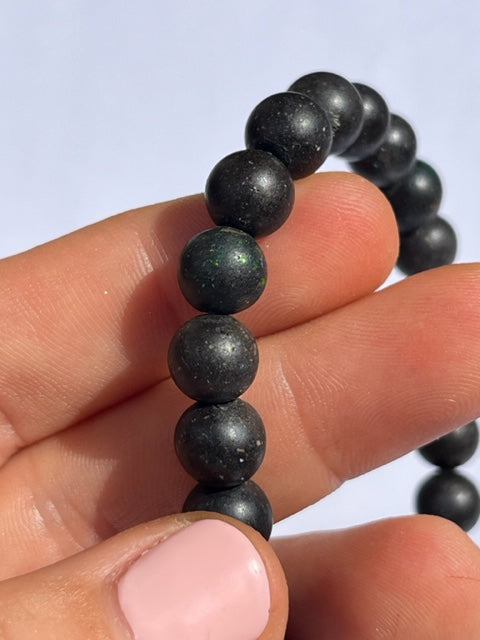 Pulsera de ópalo negro bola 8mm