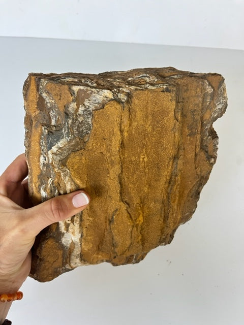 Ojo de tigre en bruto, piezas gigantes
