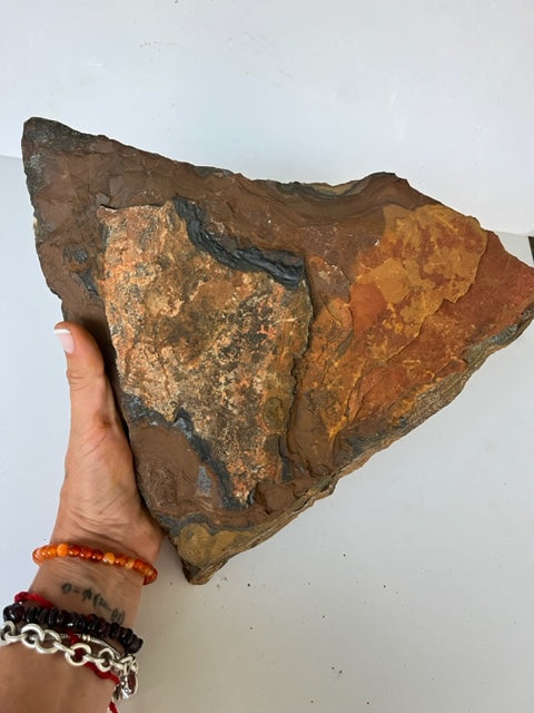 Ojo de tigre en bruto, piezas gigantes