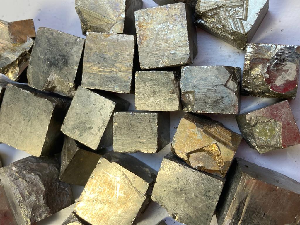 Pirita cúbica Vega Luna Dream Vega Luna Dream MASIVO (EN BRUTO)