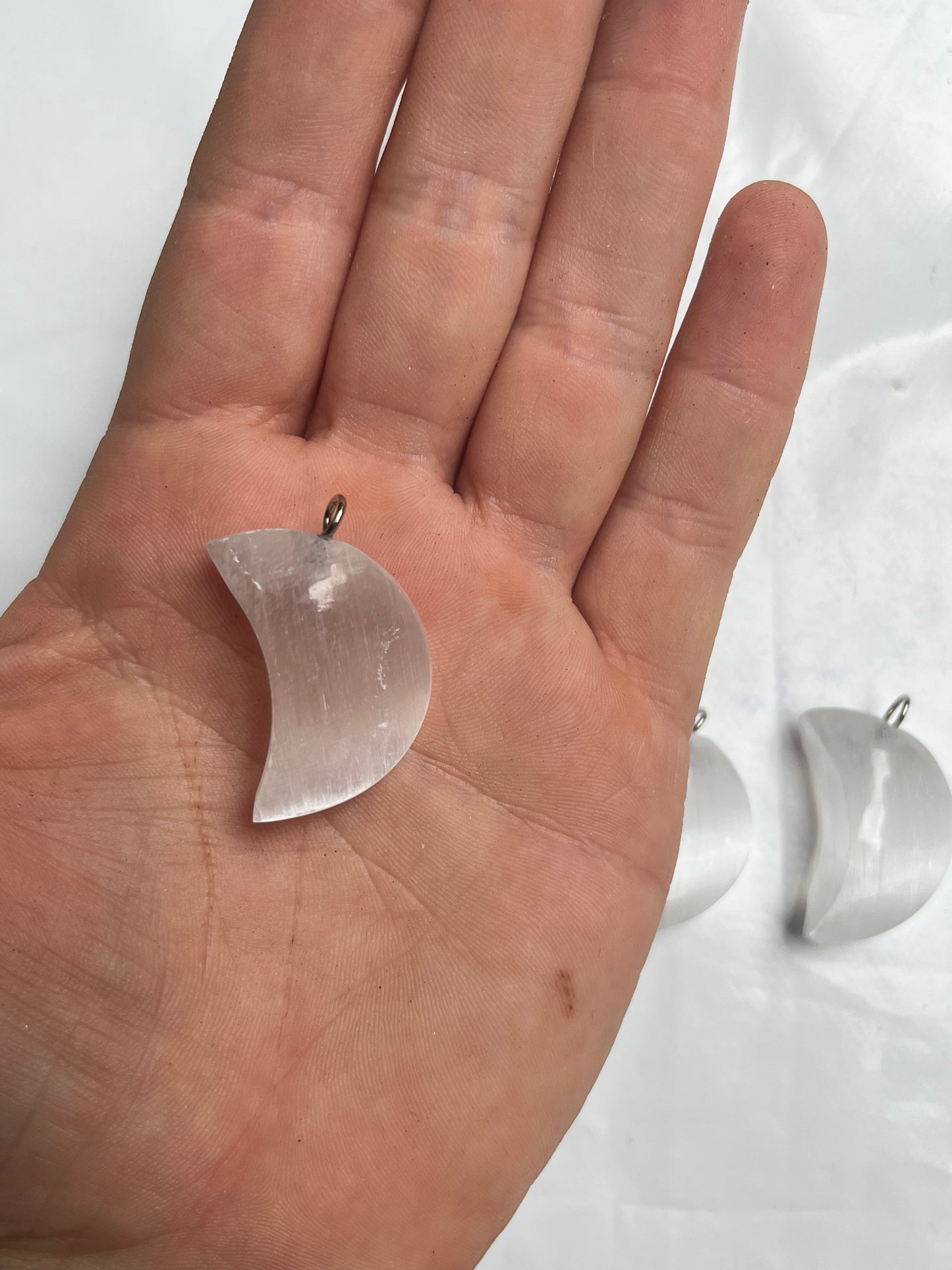 Colgante luna Selenita