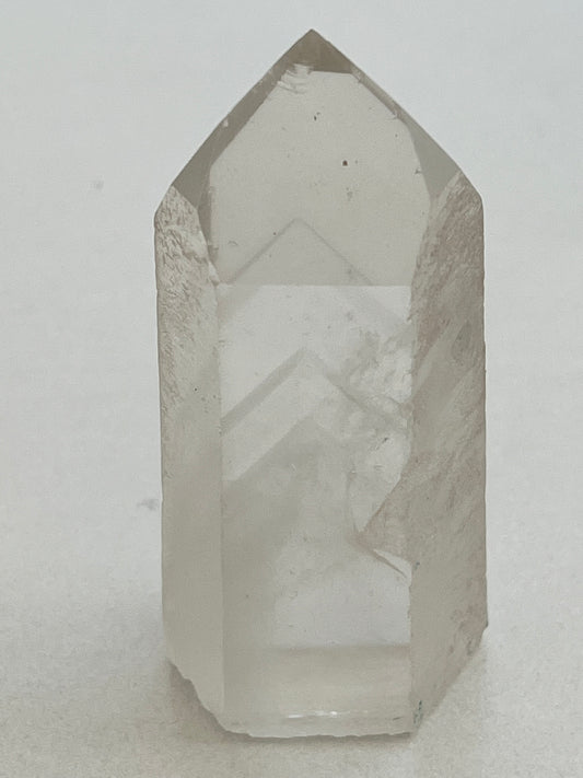 Punta de cuarzo cristal Fantasma