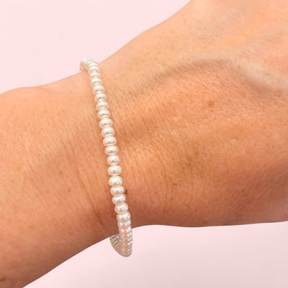Pulsera de perlas de río naturales cultivadas redonda