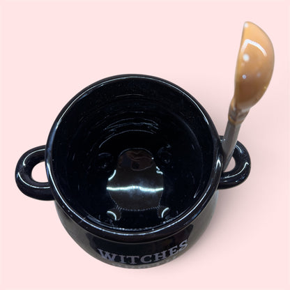 Taza caldero con cucharita escoba y tapa