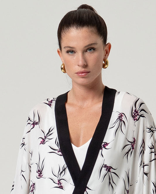 kimono fluido con cinturón