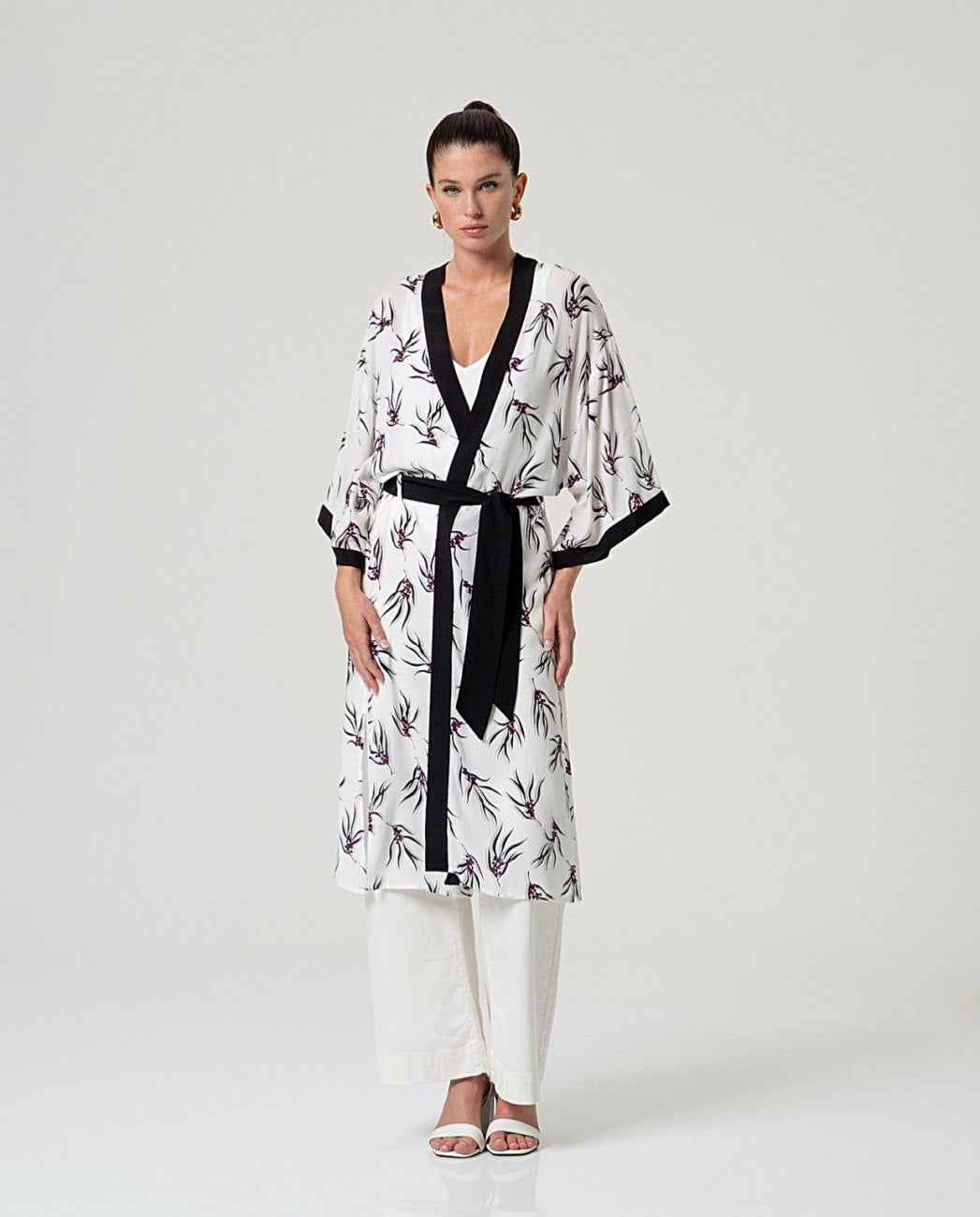 kimono fluido con cinturón