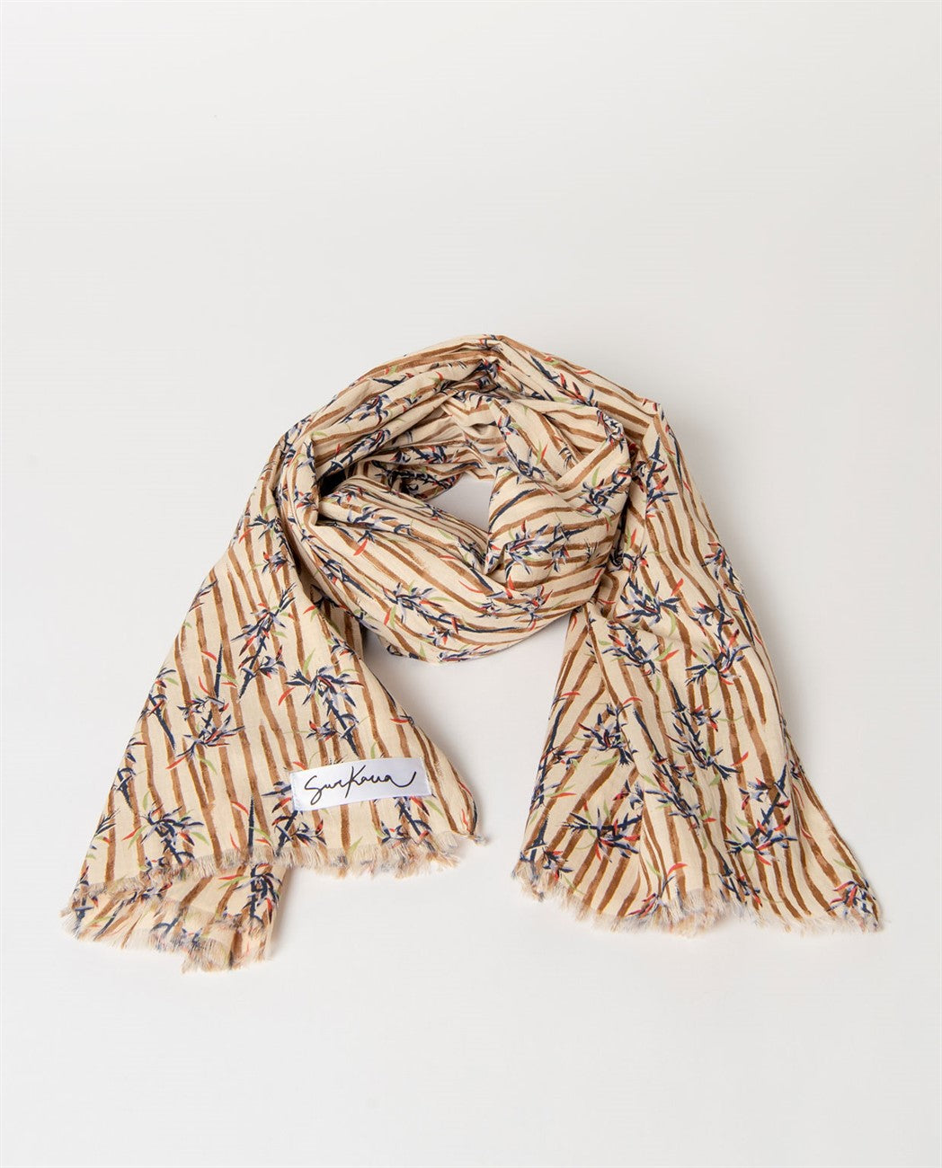Pañuelo rectangular estampado