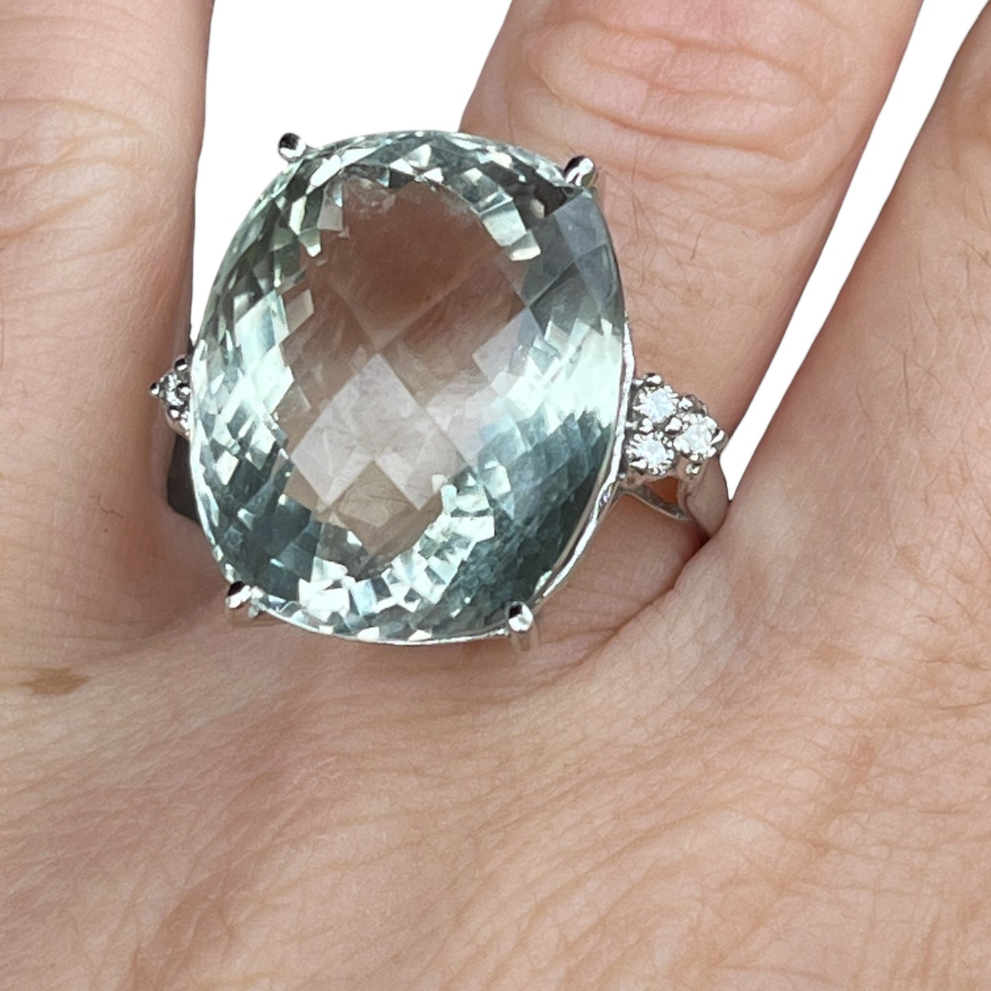 Anillo vintage de Aguamarina facetada oro blanco de 18 quilates y diamantes naturales