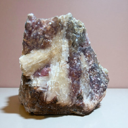 Pieza única de colección privada- Turmalina Rosa, albita, turmalina verde, mica moscovita y mica lepidolita.