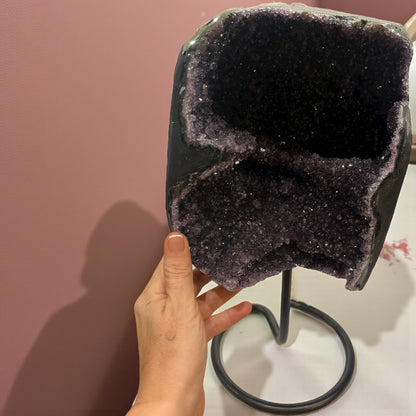 Peana de Amatista Uruguaya de Color Profundo