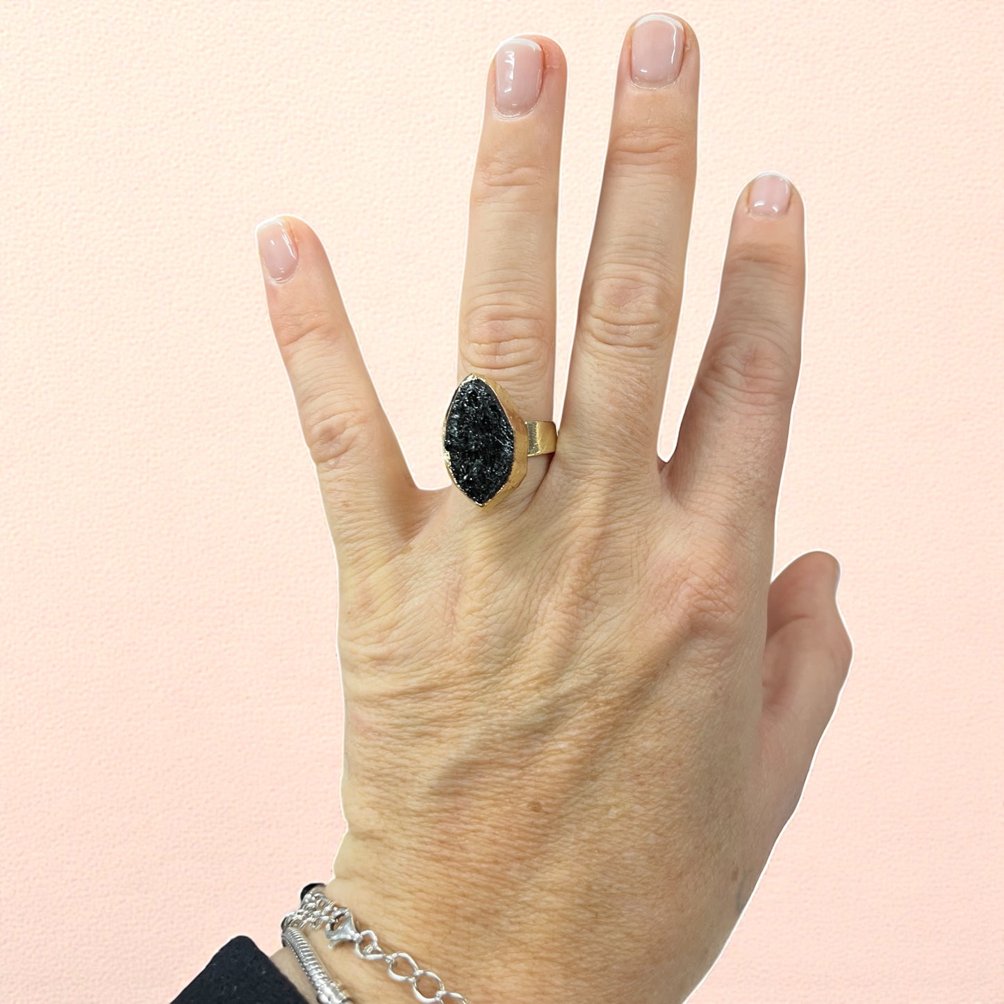 Anillo Turmalina catedral electrolítico dorado ajustable