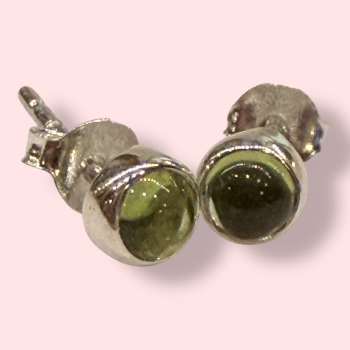 Pendiente redondo Olivino