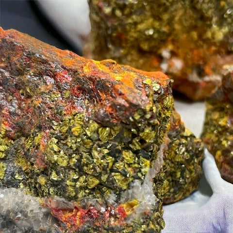 Oropimiente piezas en bruto piezas grandes 500gr