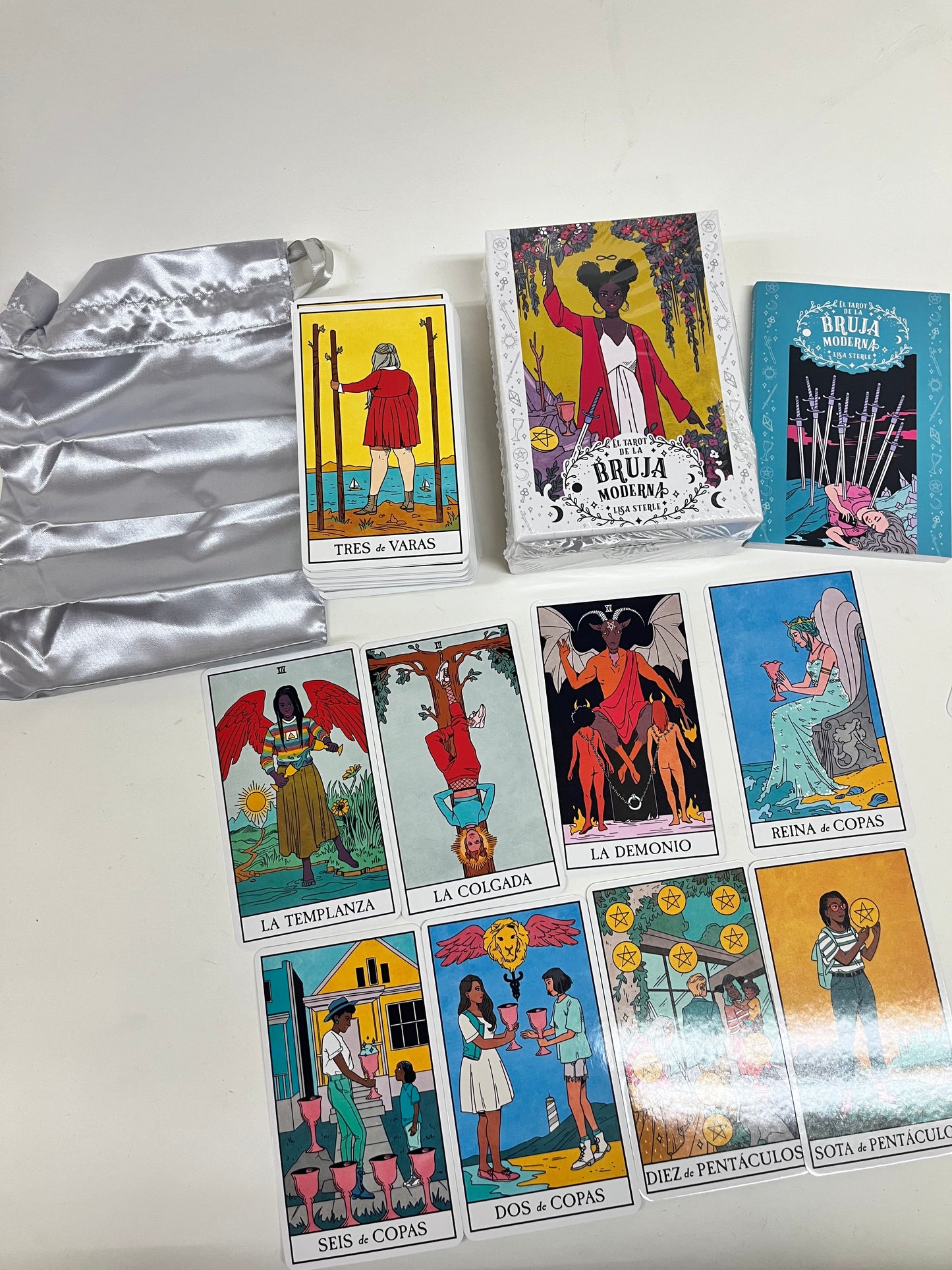 El Tarot de La bruja Moderna Vega Luna Dream Vega Luna Dream Cartas del Tarot