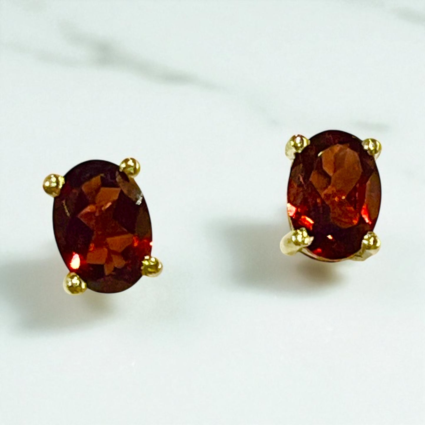 Pendientes de Granate facetado y plata 925