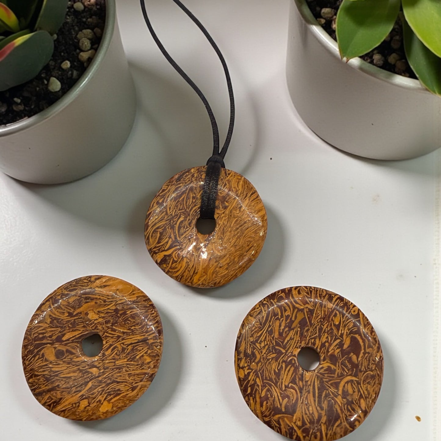 Colgante donut de Jinsi Jade