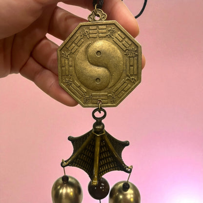 Campanitas Feng Shui con Yin Yang, Bagua y Pez de la Prosperidad