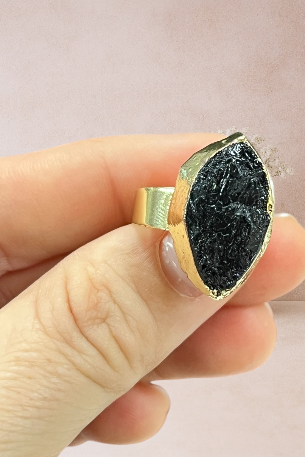 Anillo Turmalina catedral electrolítico dorado ajustable