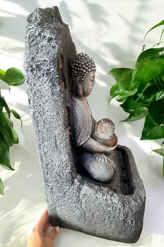 Fuente de agua resina de exterior/interior buda cascada y pared de budas dorados 67 cm de alto