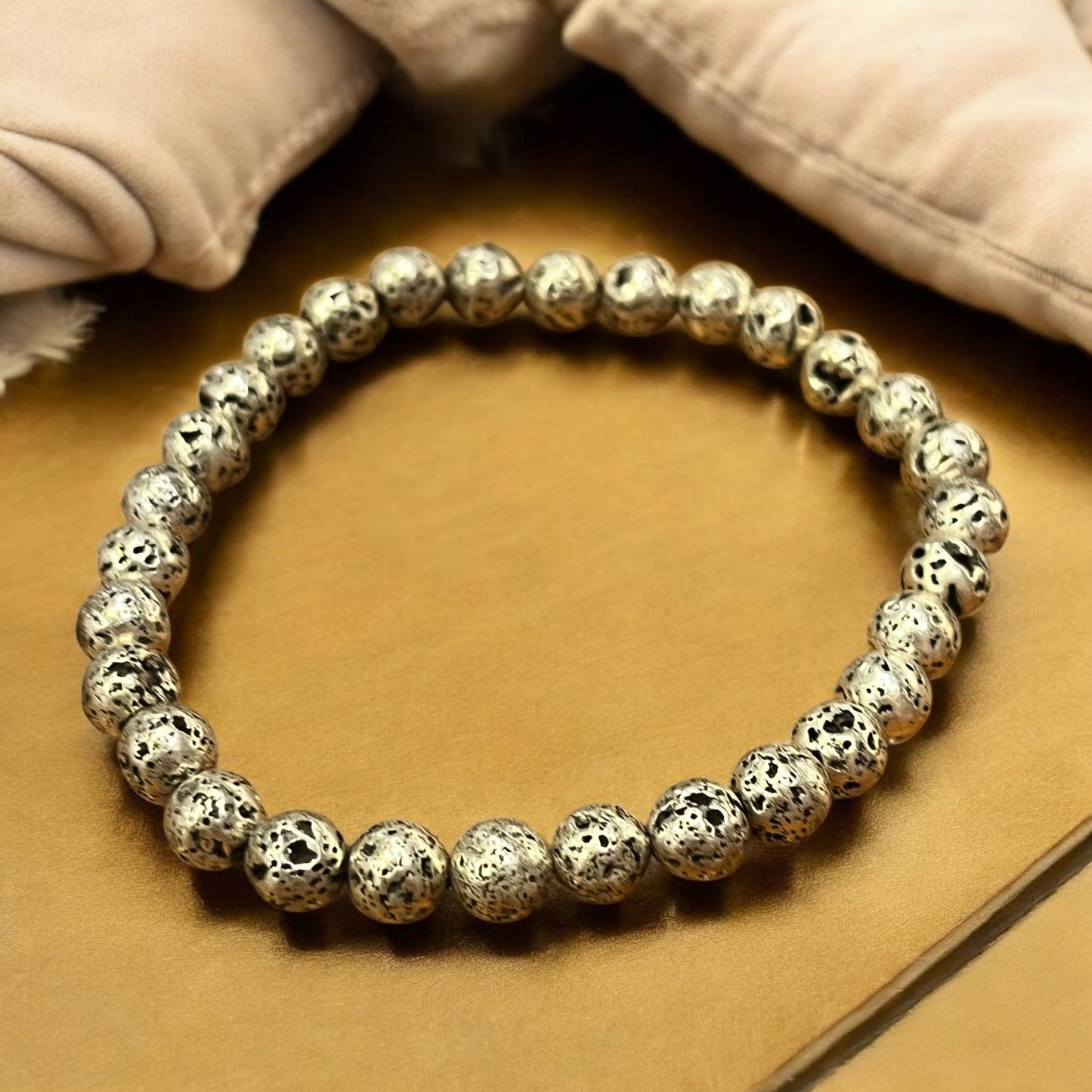 Pulsera de Lava Bañada en Plata – Estabilidad Interior y Claridad Consciente