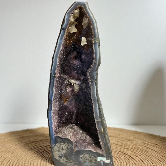 Geoda ágata con amatista, calcita y Hematite 53cm