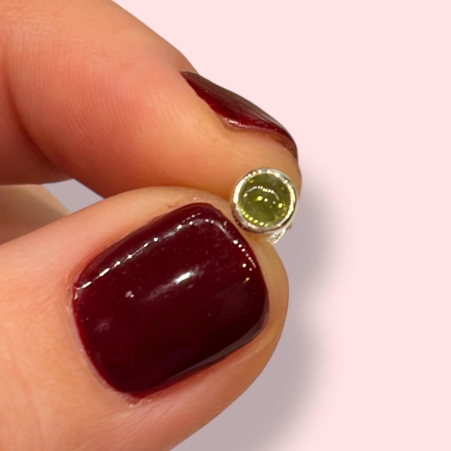 Pendiente redondo Olivino