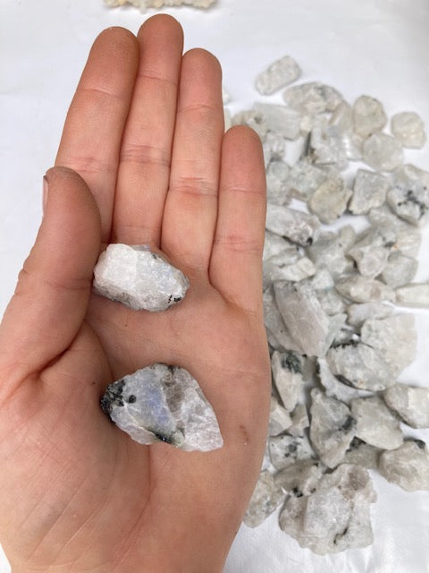 Piedra Luna (labradorita blanca) en bruto