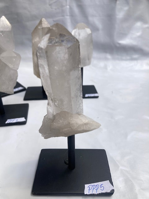 Puntas de Cuarzo Cristal en peana calidad extra