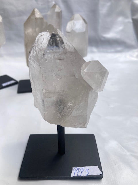 Puntas de Cuarzo Cristal en peana calidad extra