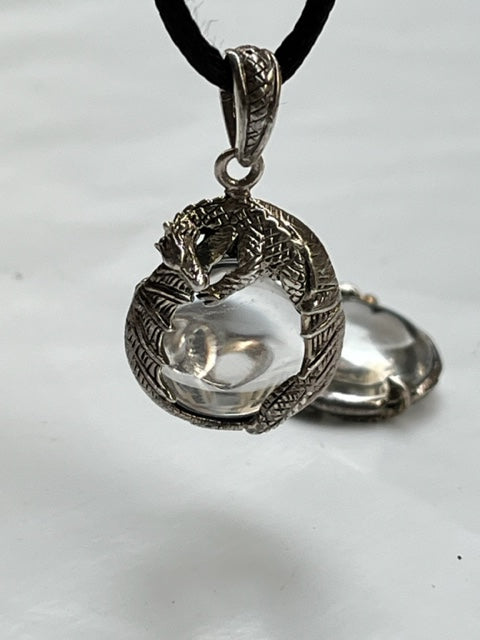 Colgante Dragón Gotland plata de ley