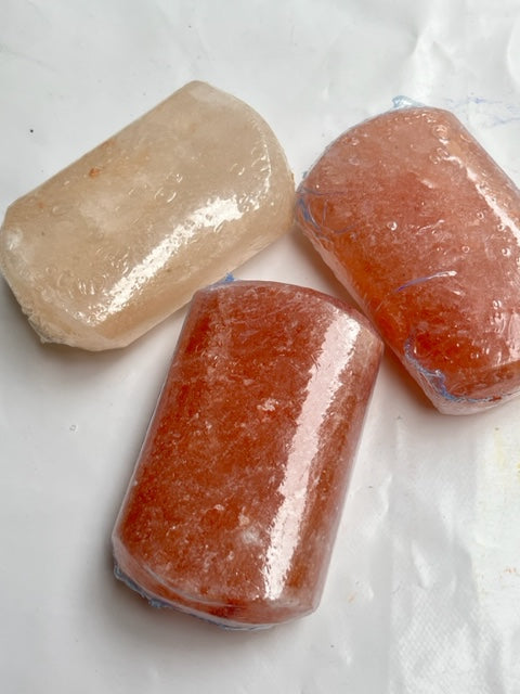 Pastilla (jabón) de sal  rosa de Himalaya