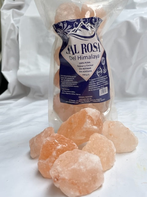 Roca de sal  rosa de Himalaya  en bruto  (diferentes usos)