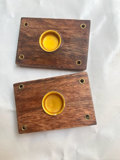Porta incienso de madera