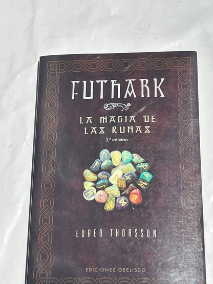 Libro FUTHARK “la Magia de las runas” Vega Luna Dream Vega Luna Dream Libros